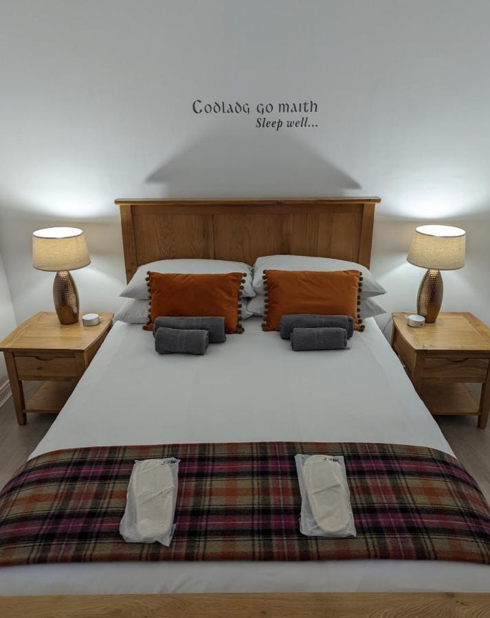 Antrim Coast Apartments คูเชนดอล ภายนอก รูปภาพ